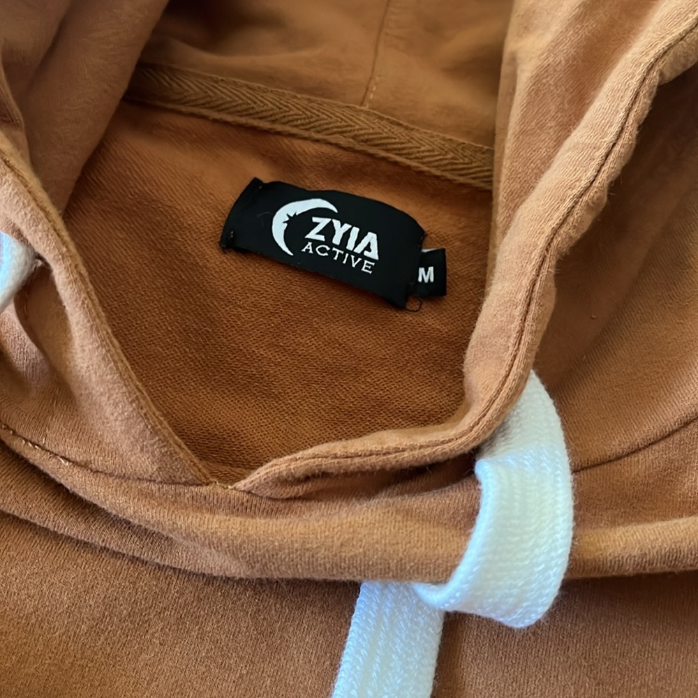 Zyia short sleeve hoodie - Picture 2 of 6